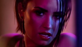 Demi Lovato cancela shows no Brasil após sofrer overdose