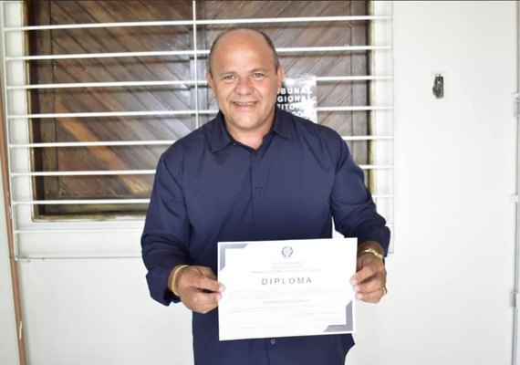 Empresário Jadson Lessa é diplomado como prefeito de São Miguel dos Milagres