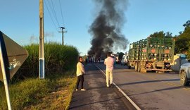 Movimento de Libertação dos Sem Terra fecha rodovia