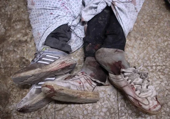 Casal perde 9 filhos no bombardeio