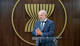 Lula quer discutir com Trump punição dada a ministros do STF