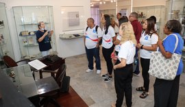 MP/AL e Proerd recepcionam alunos de Centro Educacional de Jovens e Adultos para palestra sobre prevenção às drogas e visita a memorial