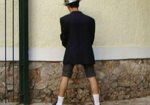 Prefeitura de São Paulo passa a multar em R$ 500 quem fizer xixi nas ruas