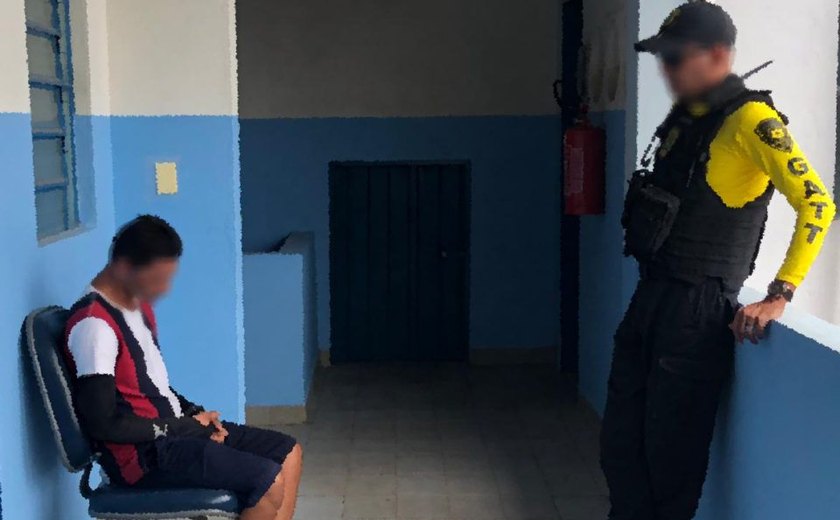 Suspeito de mostrar em WhatsApp informações sobre operações policiais é preso em Maceió