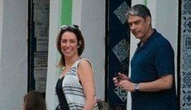 Bonner aparece em público pela primeira vez com namorada