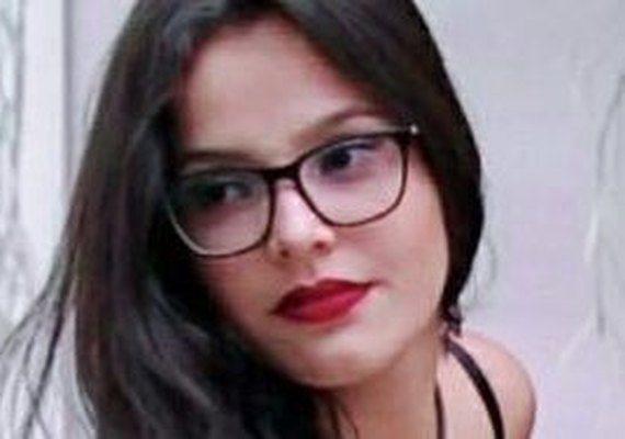 Em conversa com Marcos, Emilly diz acreditar que ela é a campeã do ‘BBB 17’