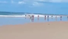 Pai tenta salvar filho de afogamento, é levado pela correnteza e morre na Praia da Lagoa do Pau