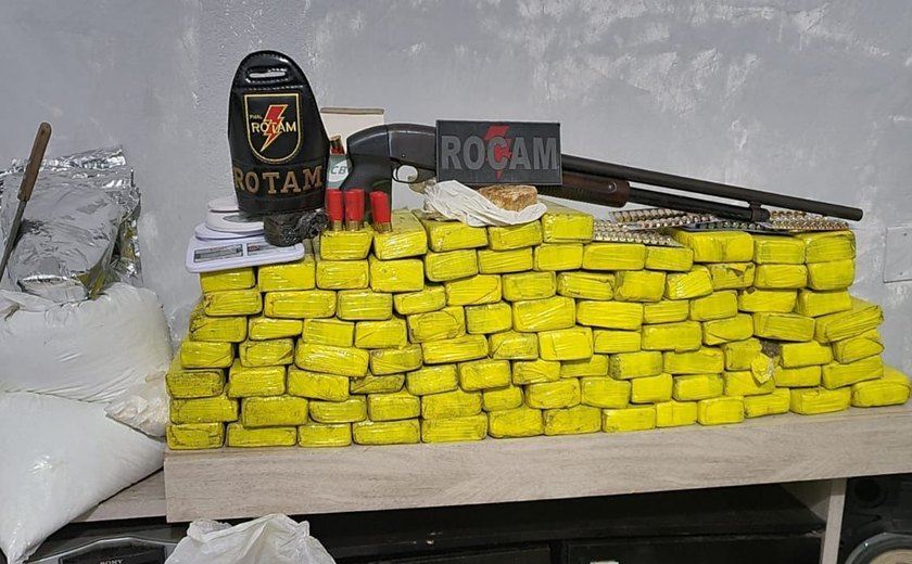 Polícia Militar apreende mais de 100 kg de drogas dentro de apartamento no Barro Duro