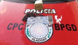 PM apreende arma de fogo e drogas no bairro Tabuleiro do Martins