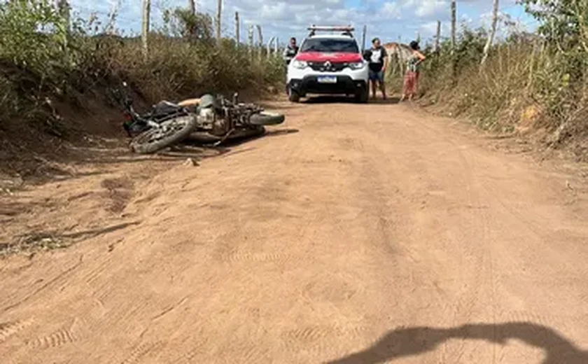 Homem é encontrado morto ao lado de motocicleta na zona rural de Lagoa da Canoa