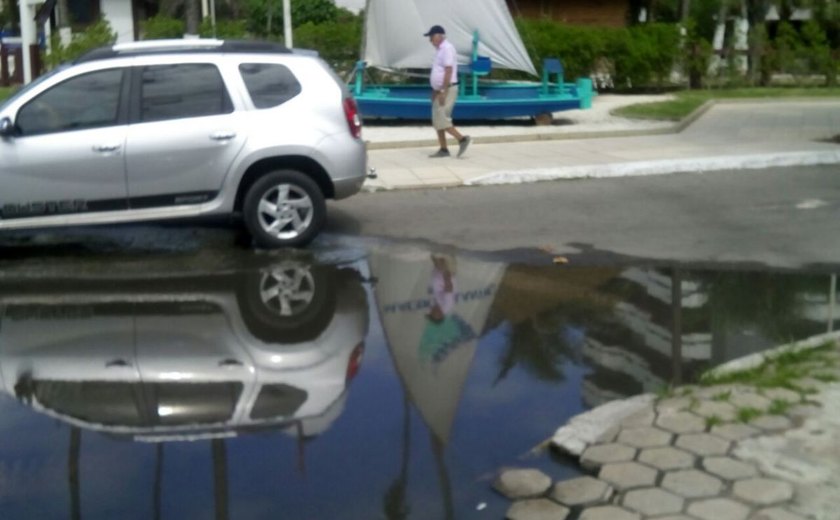 Prefeitura de Maceió emite seis autos de infração para a Casal em dois dias