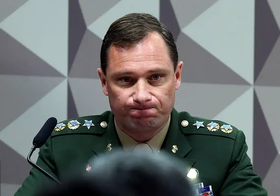 Moraes nega extinção da pena de Mauro Cid e devolução de passaporte