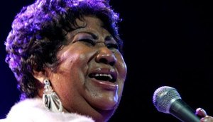 Aretha Franklin perde a luta contra o câncer e morre aos 76 anos