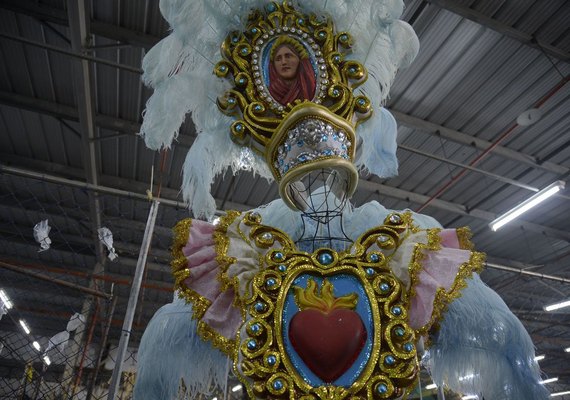 Portela realiza sonho de homenagear brasilidade de Clara Nunes