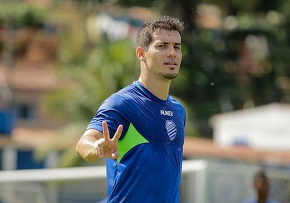 CSA renova com lateral Rafinha;  ASA recebe 'caminhão' de atletas