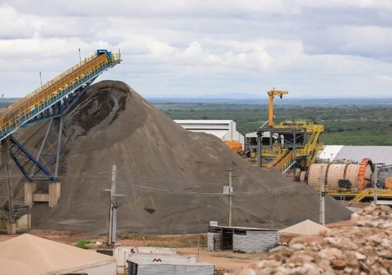 Minério de cobre lidera exportações de Alagoas em maio
