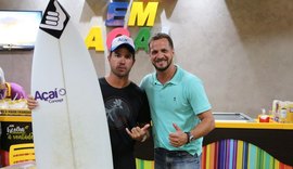 Açaí Concept celebra parceria com o surfista Bernardo Pigmeu