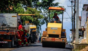 Prefeitura realiza obras de pavimentação de ruas em Santa Lúcia