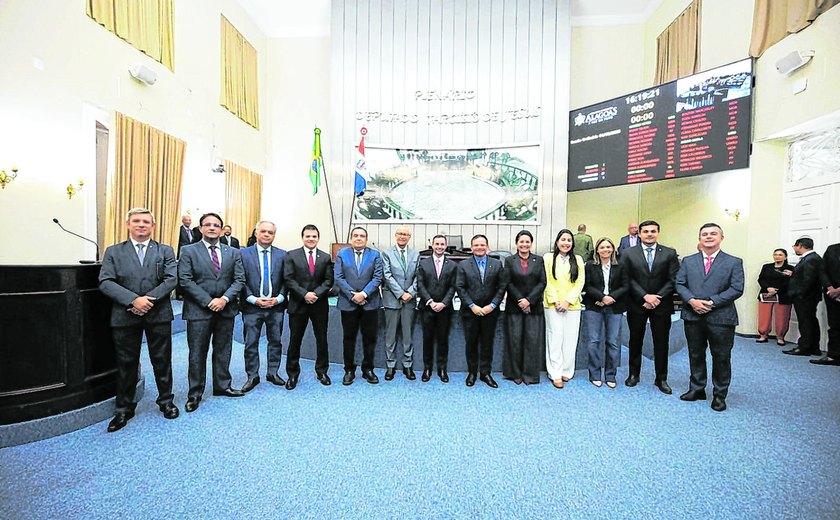 Dos 27 deputados estaduais, 23 vão tentar renovar os mandatos