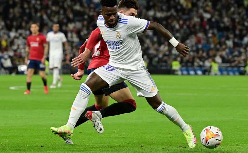 Vinícius Jr. e mais três jogadores do Real Madrid testam positivo para Covid-19