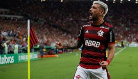 Flamengo derrota São Paulo no Maracanã e chega à final