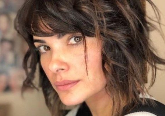 Vanessa Giácomo muda o visual para viver alcoólatra em novela