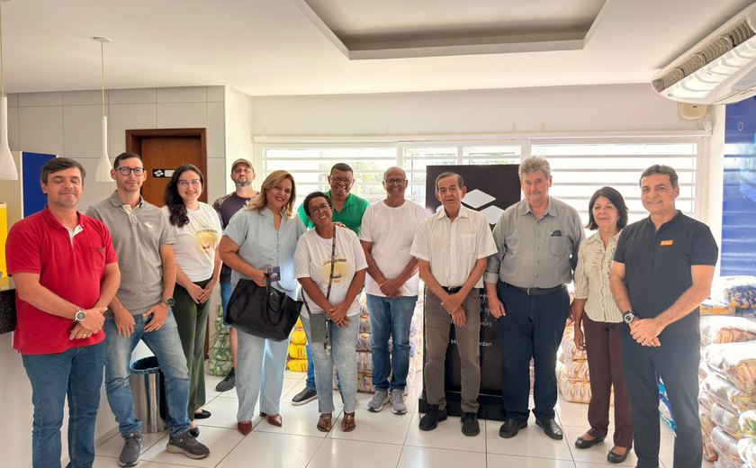 10ª edição do Natal Solidário do Sinduscon-AL doa 2,7 toneladas de alimentos a entidades assistenciais