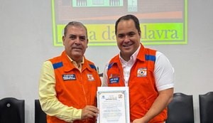 Prefeito André Bocão recebe prêmio da Defesa Civil por trabalho em prol da população