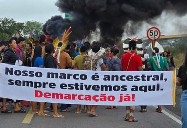 Indígenas bloqueiam BR-101 em Alagoas contra Marco Temporal