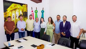 Presidente da Câmara recebe Fecomércio para discutir criação de frente parlamentar