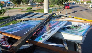Por orientação do MP, Prefeitura de Coruripe inicia remoção de placas publicitárias irregulares