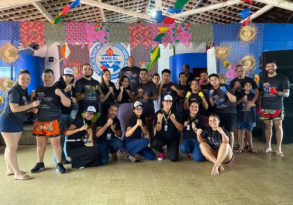 Oficina de muay thai promove inclusão de pessoas com autismo em Maceió