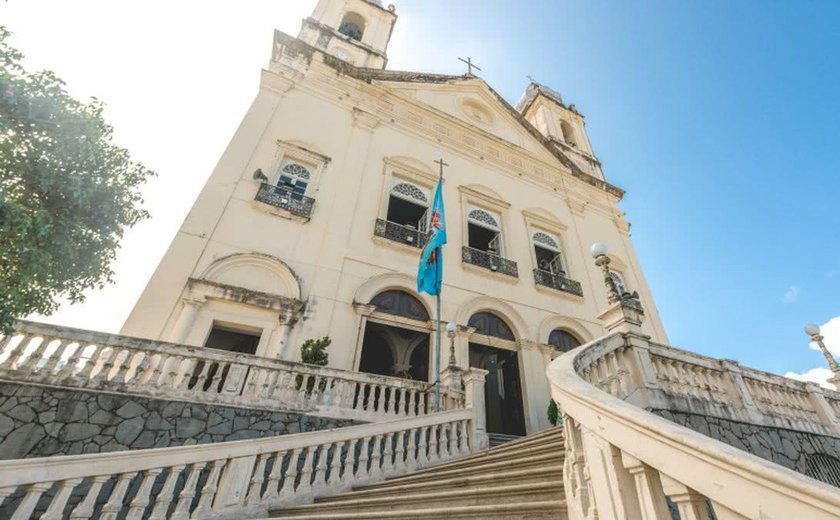 Semana Santa: Catedral de Maceió reúne fiéis em programação especial do Tríduo Pascal