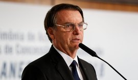 Bolsonaro assina decreto que acaba com o horário de verão