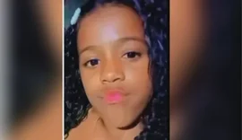 Menina perde a perna em acidente com carro alegórico na saída do Sambódromo