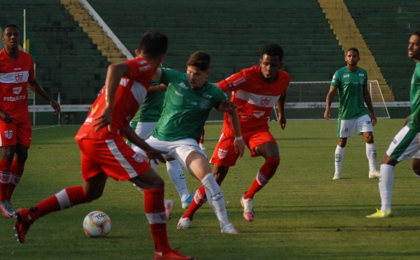 Em Campinas, time do CRB é derrotado pelo Guarani, que não vencia há seis jogos