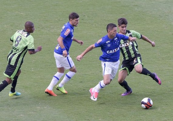 Cruzeiro empata com o América-MG no jogo de ida da semifinal do Mineiro