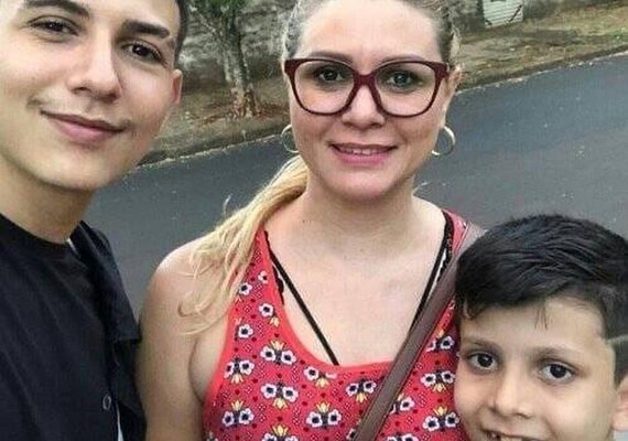Menino de 9 anos de Maringá (PR) usa celular da mãe para tentar negociar casa em Sergipe