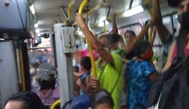 Ônibus circulam lotados em meio ao isolamento social em Maceió  