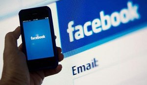 Facebook pode entrar na guerra contra a pirataria na internet