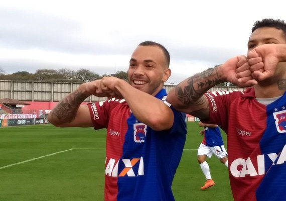 Paraná vence confronto direto diante do América-MG e fica mais perto de sair do Z4