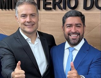 Prefeito de Viçosa comemora prêmio da Educação em Brasília e destaca parceiros de seu governo