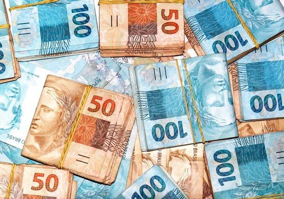 Saque do FGTS para nascidos em fevereiro e março começa hoje