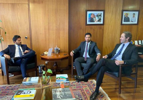 Alagoas terá mais 100 pontos de internet grátis ainda este ano, informa Pedro Vilela