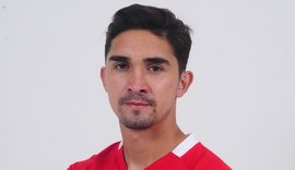 Internacional oficializa contratação do volante chileno Felipe Gutiérrez