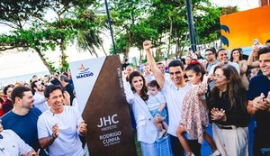 Nova orla de Jaraguá é entregue e área abandonada vira cartão-postal em Maceió