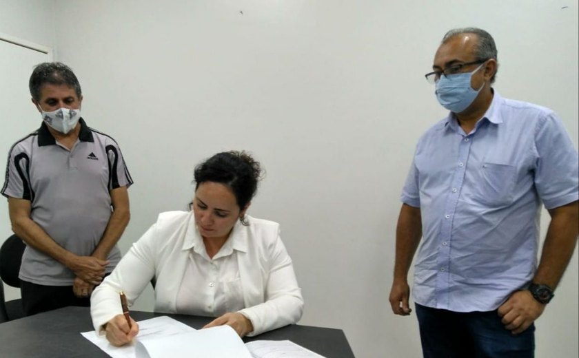 Presidente do PTB ataca deputados de Alagoas