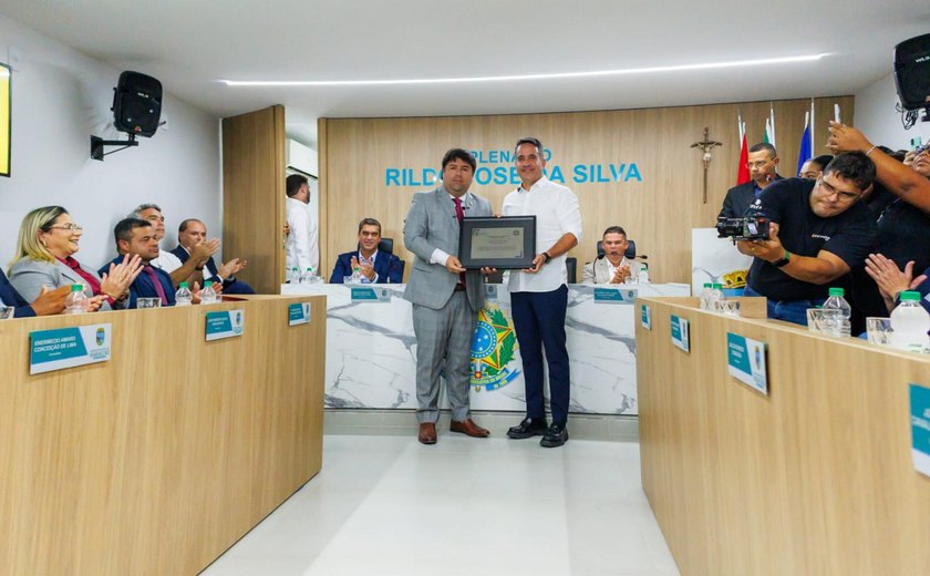 Paulo Dantas é agraciado em Maragogi com a comenda Costa dos Corais