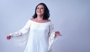 Carla Araújo lança clipe 'Sentimento lindo' em homenagem ao Dia do Samba