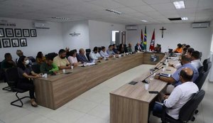 Órgãos públicos e sociedade civil debatem gestão do Canal do Sertão no MP/AL
